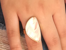 Cargar imagen en el visor de la galería, Anillo de Agata Rosa
