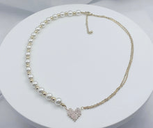 Cargar imagen en el visor de la galería, Glass Pearl  Double Chain Necklace

