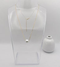 Cargar imagen en el visor de la galería, White Pearl Necklace
