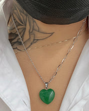Cargar imagen en el visor de la galería, Jade Stone Pendant Necklace
