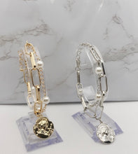 Cargar imagen en el visor de la galería, Bohemia Pearl Bracelet
