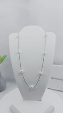 Cargar y reproducir el video en el visor de la galería, Pearl Pendant Necklace
