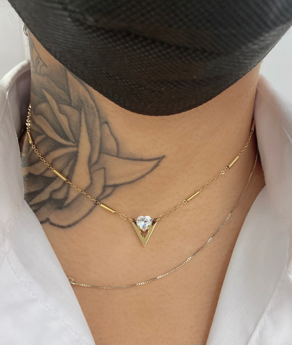 V Shape with Cubic Zirconia