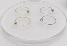 Cargar imagen en el visor de la galería, Round Open  Zircon Earrings
