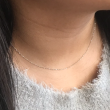 Cargar imagen en el visor de la galería, Thin Sterling Silver Necklace
